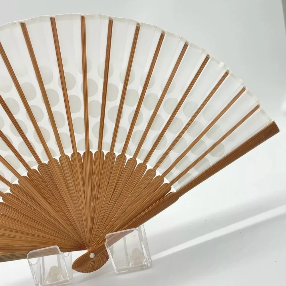 Louis Vuitton White and Brown Fan - Picture 7 of 13